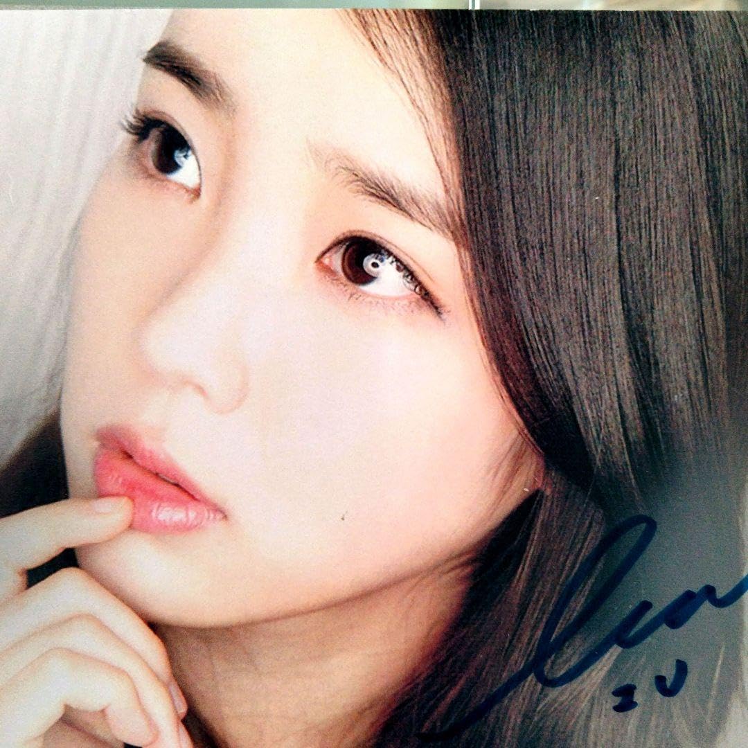 IU直筆サイン入り2Lサイズ写真…アイユー… Amazon.co.jp: IU直筆サイン入り2Lサイズ写真…アイユー… : おもちゃ